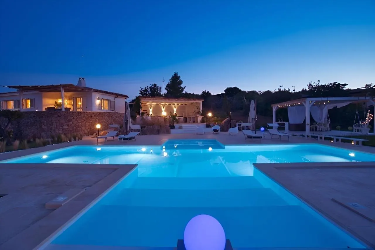 Villa Smeraldo San Teodoro  Italy